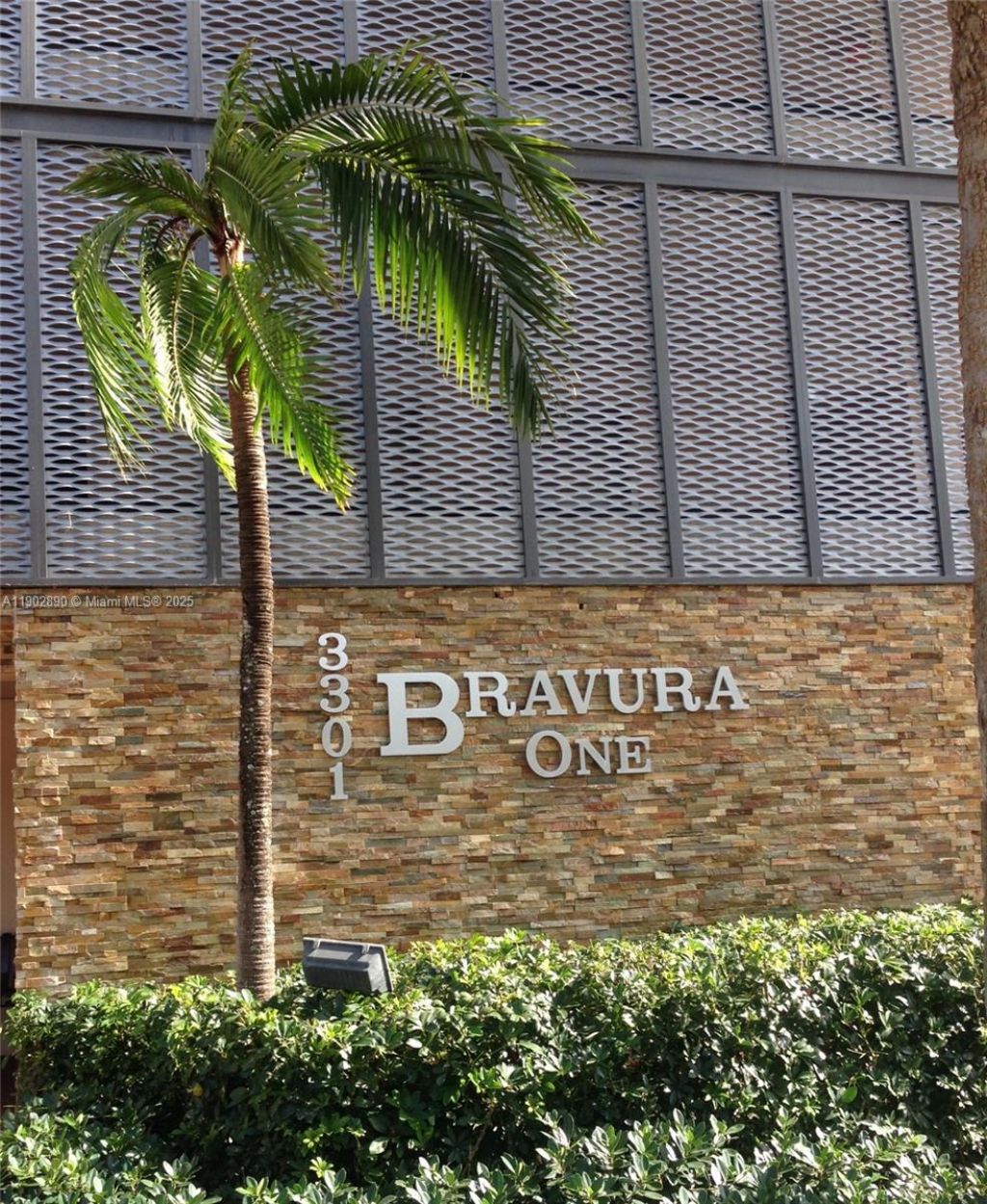 3301 N Country Club Dr, Unit 309, Aventura, FL 33180 Photo