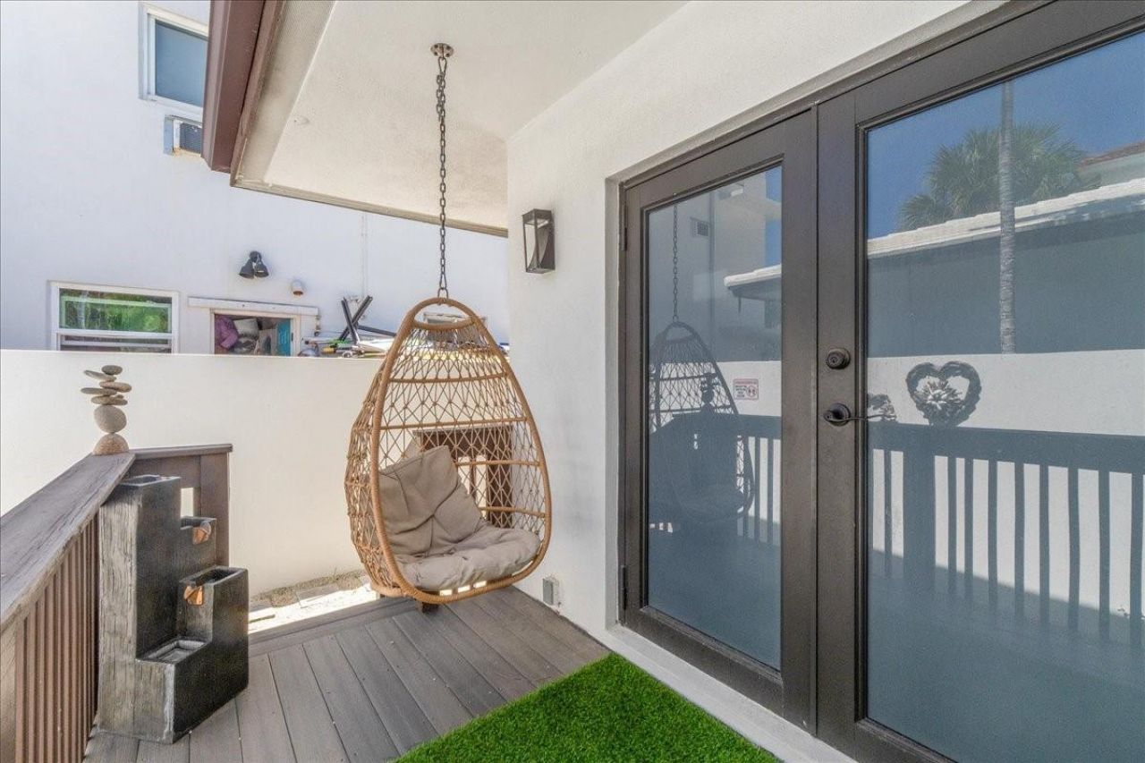 2911 N Ocean Drive, Hollywood, FL 33019 Photo