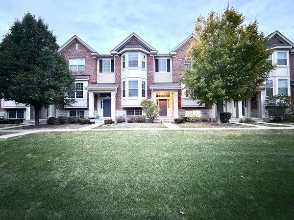 2911 Henley Lane, Unit 2911, Naperville, IL 60540