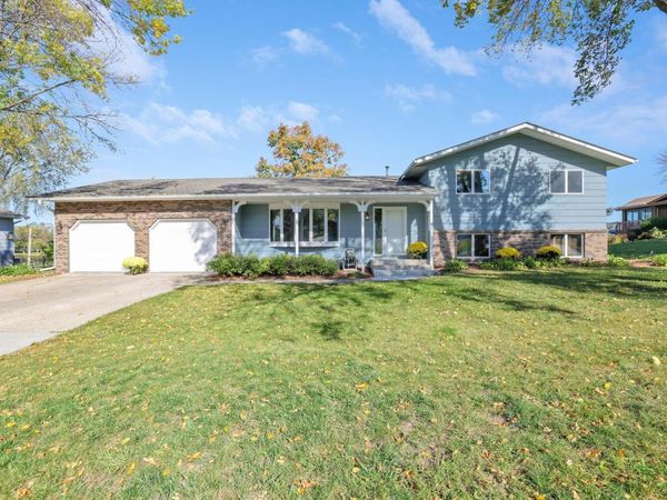 105 N Circle Drive, Montgomery, MN 56069