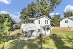 2021 Fremont Street photo 4