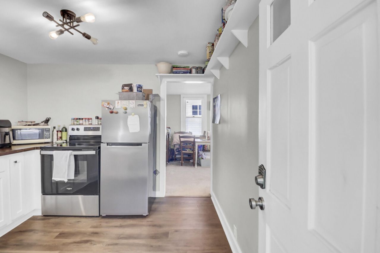 2021 Fremont Street Photo 23