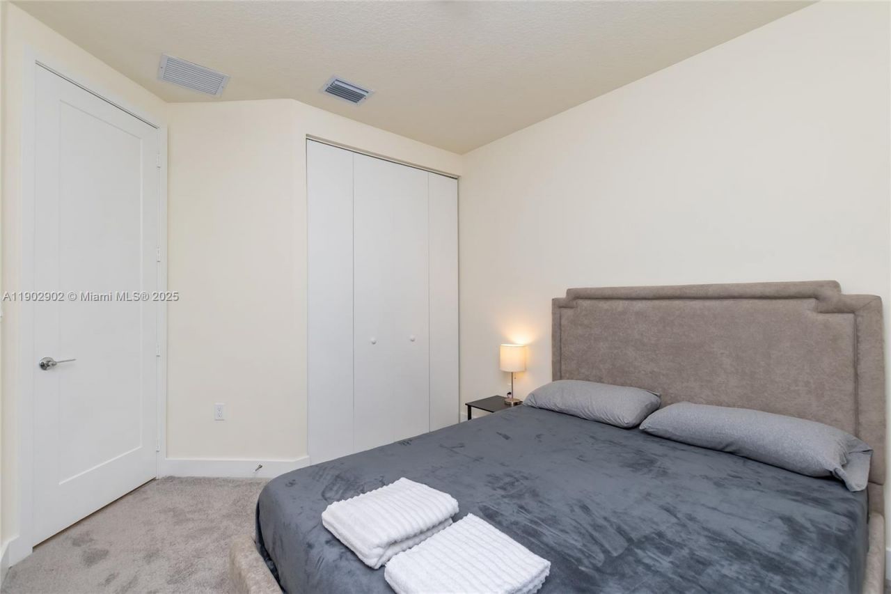 6416 NW 102nd Ct, Unit 302, Doral, FL 33178 Photo