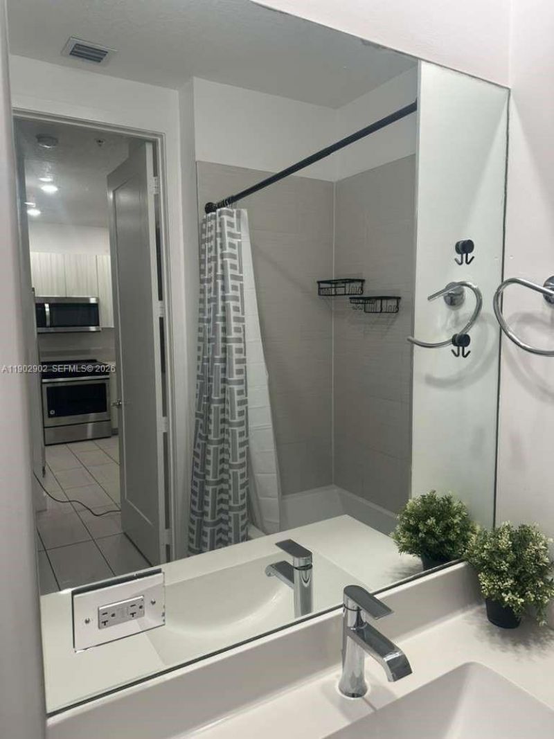 6416 NW 102nd Ct, Unit 302, Doral, FL 33178 Photo