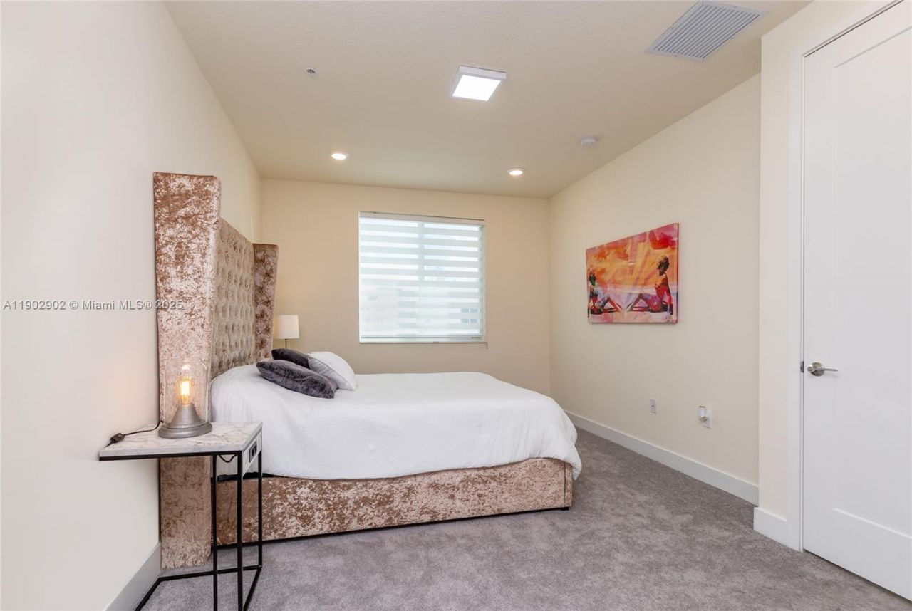 6416 NW 102nd Ct, Unit 302, Doral, FL 33178 Photo