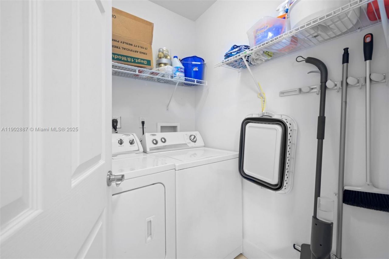 3001 NE 185 St, Unit 613, Aventura, FL 33180 Photo