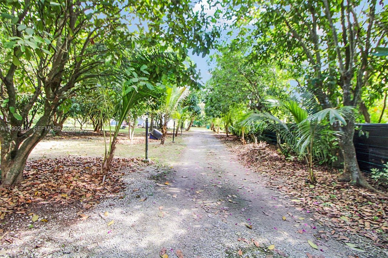 37225 SW 214th Ave, Homestead, FL 33034 Photo