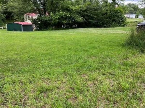 Scott Avenue, Ashtabula, OH 44004