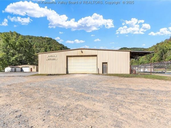 1727 Dixie Highway, Dixie, WV 25059