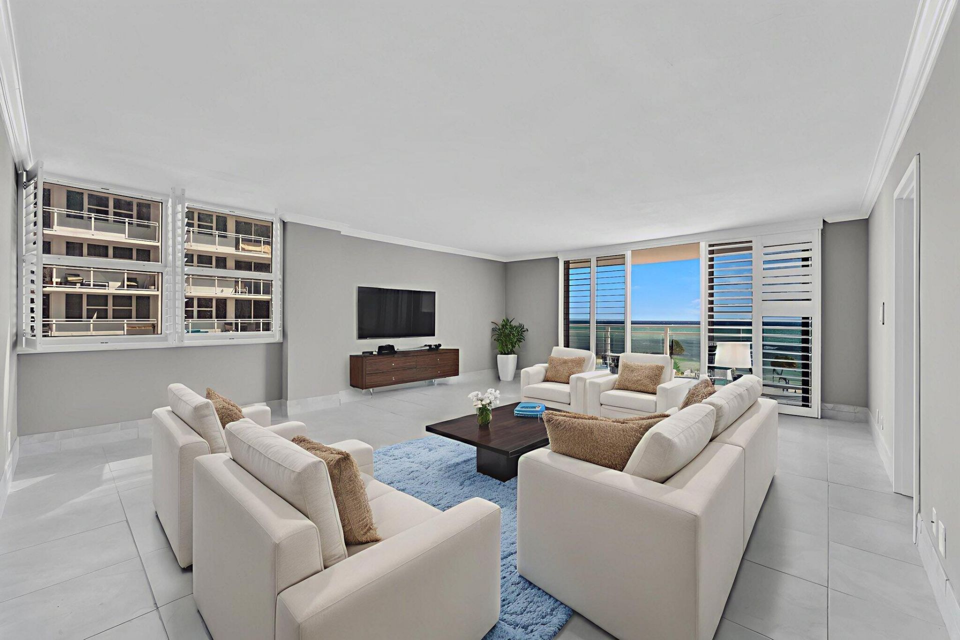 2030 S Ocean Drive, Unit 414, Hallandale Beach, FL 33009 Photo