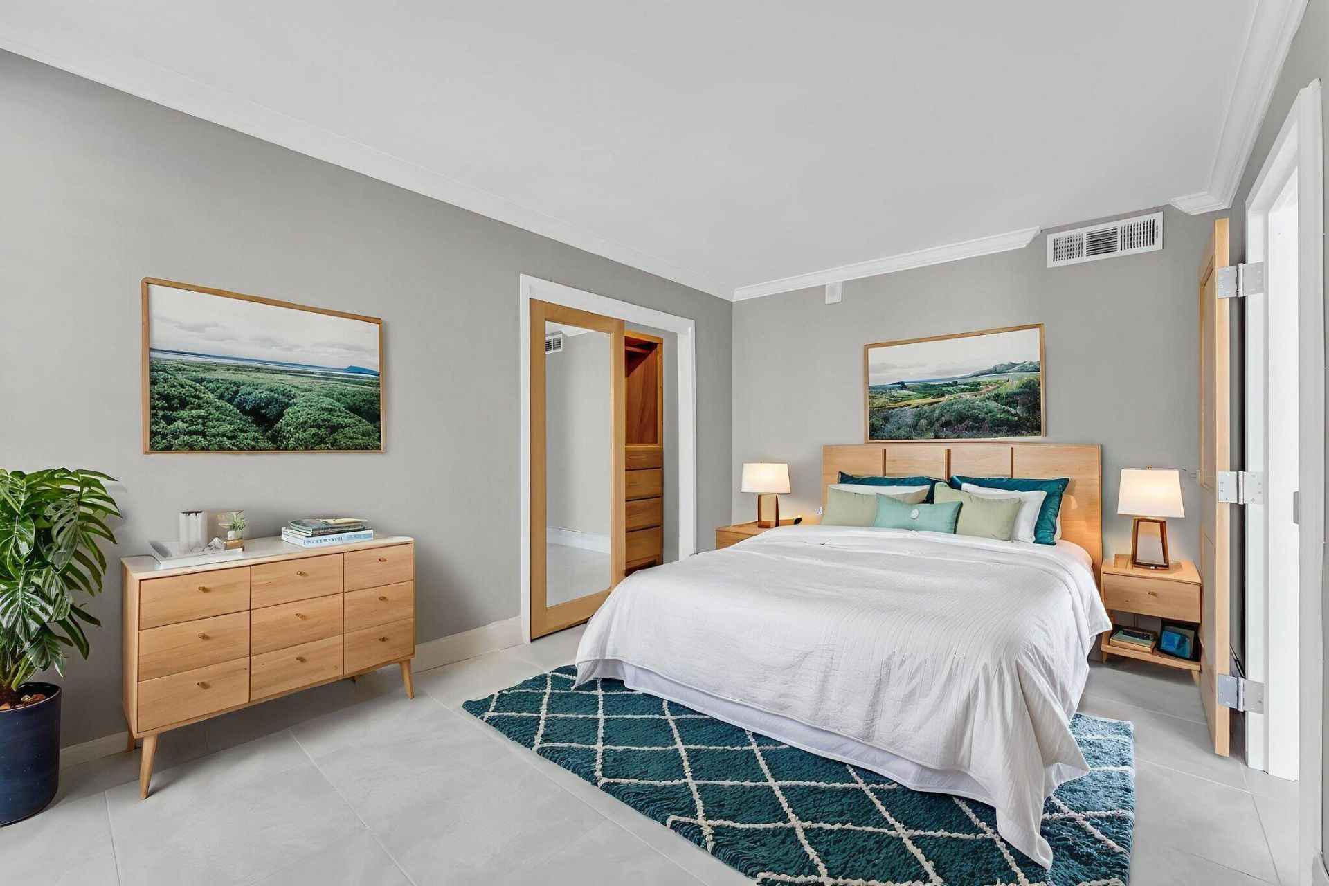 2030 S Ocean Drive, Unit 414, Hallandale Beach, FL 33009 Photo