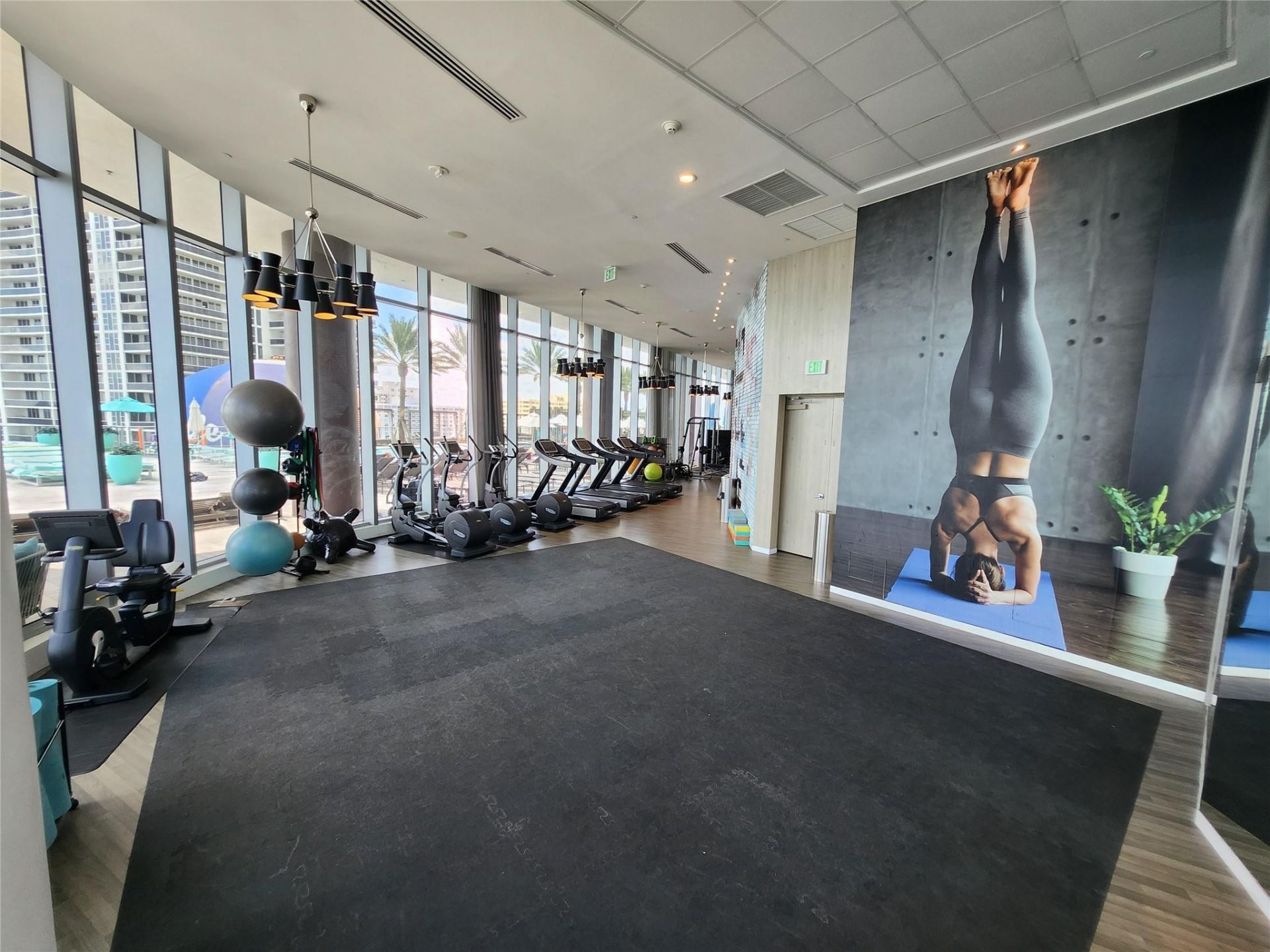 4111 S Ocean Drive, Unit 2107, Hollywood, FL 33019 Photo