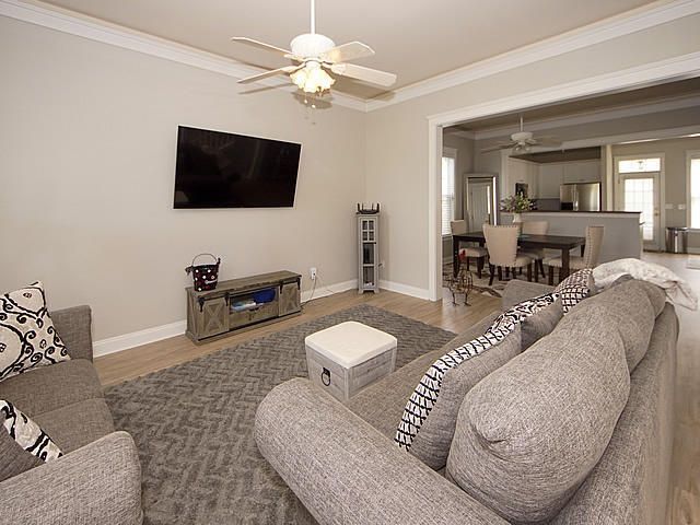 103 Hyacinth Street Photo 5