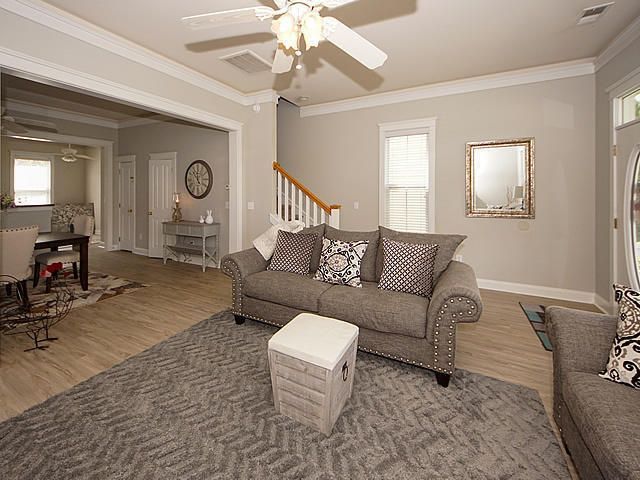 103 Hyacinth Street Photo 6