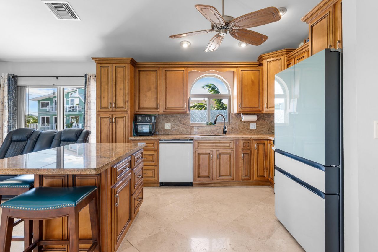 850 W 63rd Street Ocean, Marathon, FL 33050 Photo