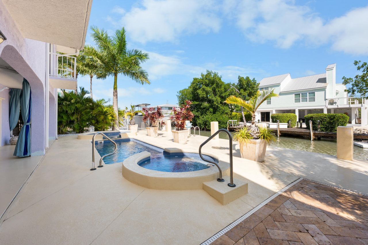 850 W 63rd Street Ocean, Marathon, FL 33050 Photo