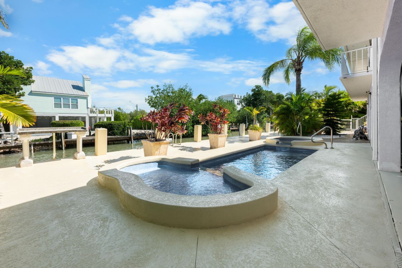 850 W 63rd Street Ocean, Marathon, FL 33050 Photo