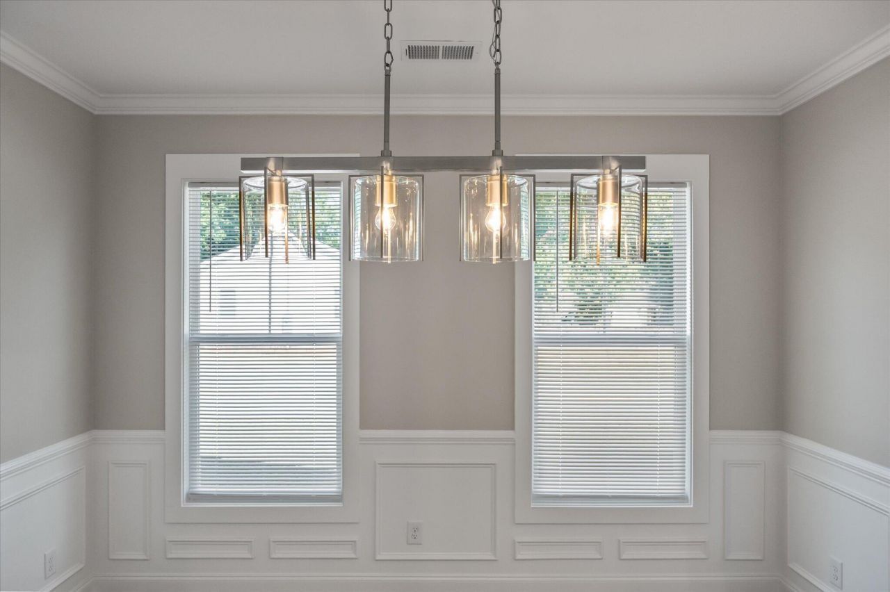 4566 Durant Avenue Photo 14