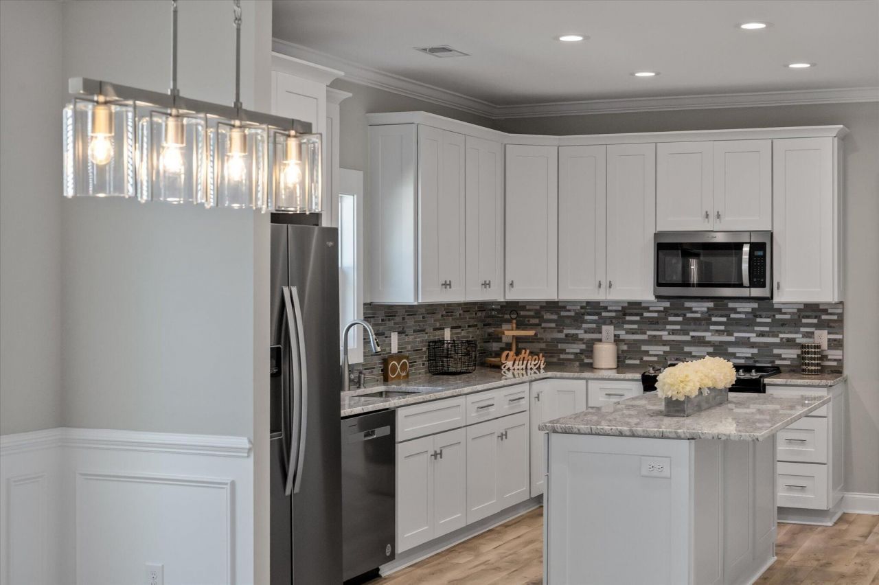 4566 Durant Avenue Photo 20