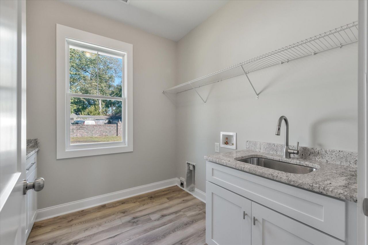 4566 Durant Avenue Photo 32