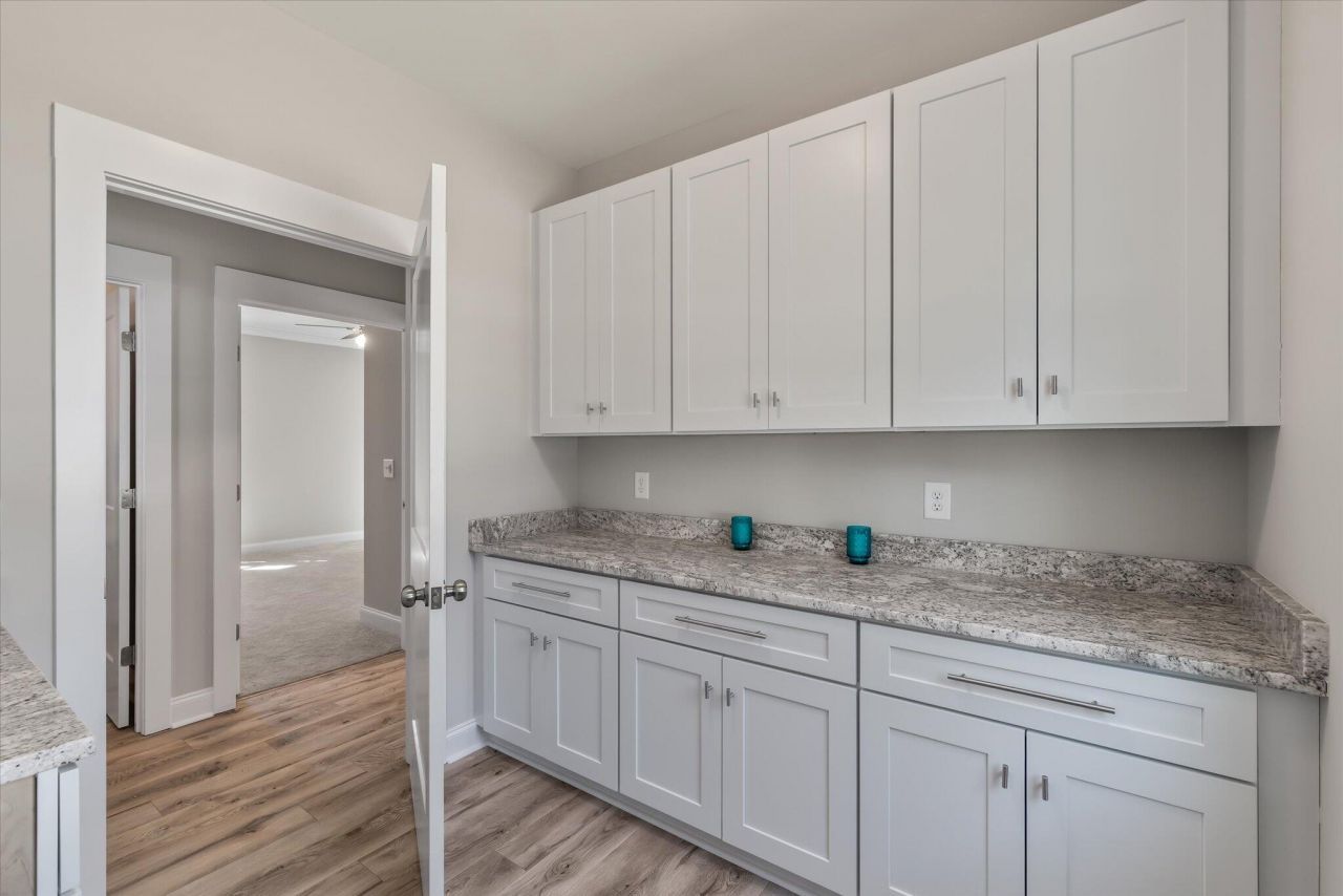 4566 Durant Avenue Photo 33