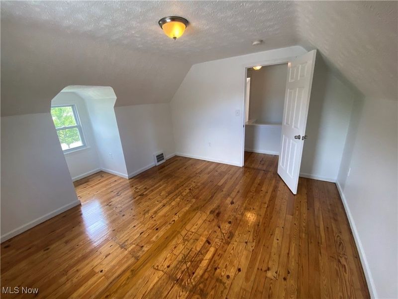 854 E 258th Street, Euclid, OH 44132 Photo 8