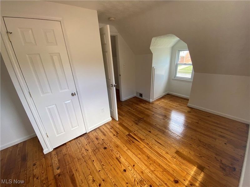 854 E 258th Street, Euclid, OH 44132 Photo 9