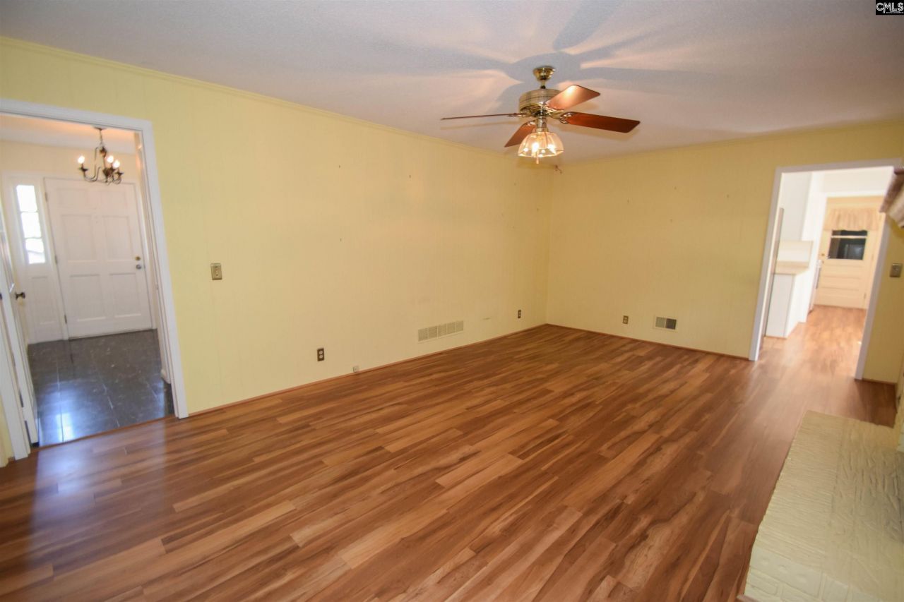 124 Boulters Lock Road  Photo 16