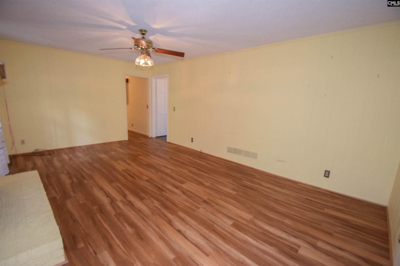 124 Boulters Lock Road  Photo 18