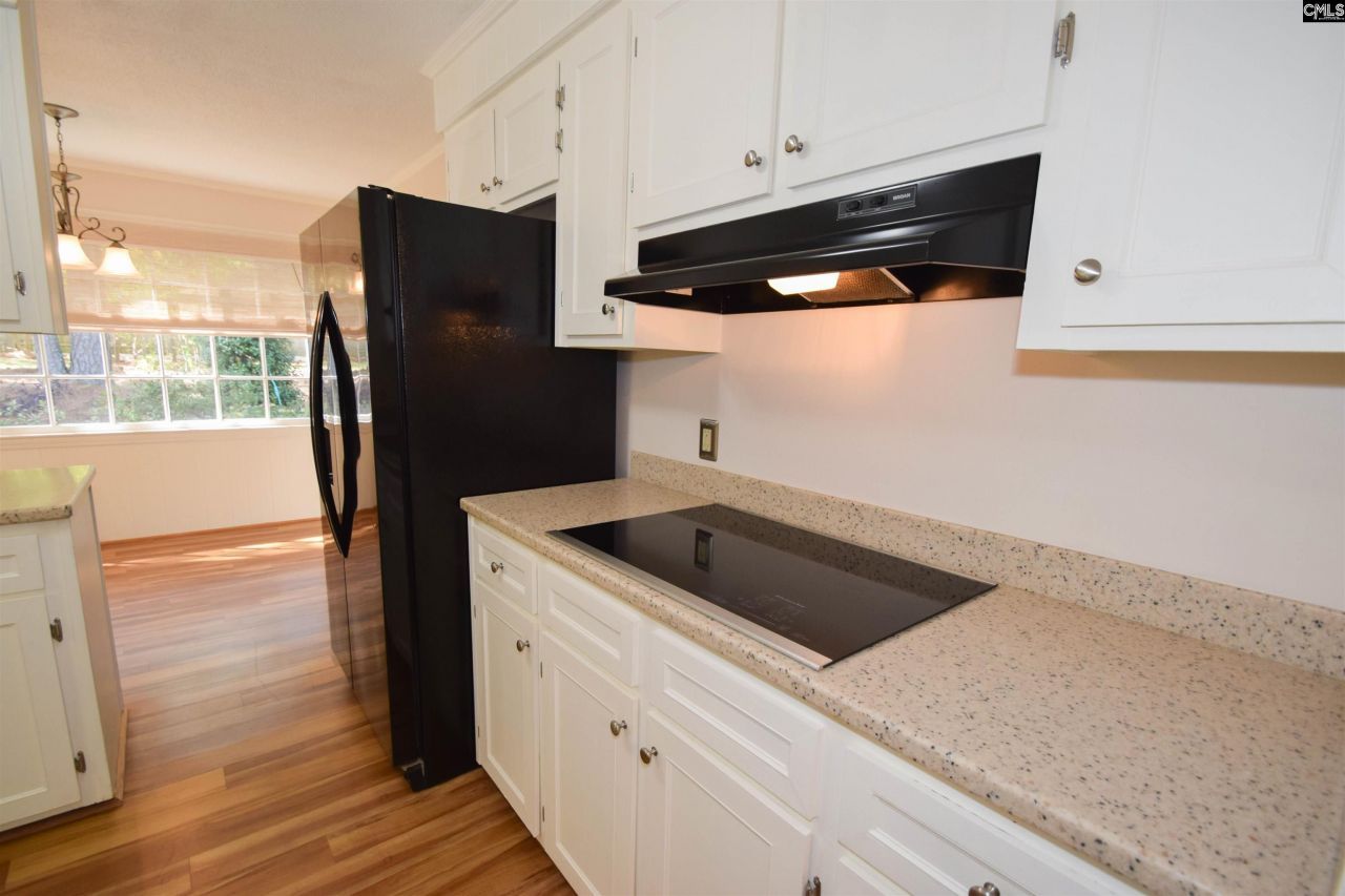 124 Boulters Lock Road  Photo 25