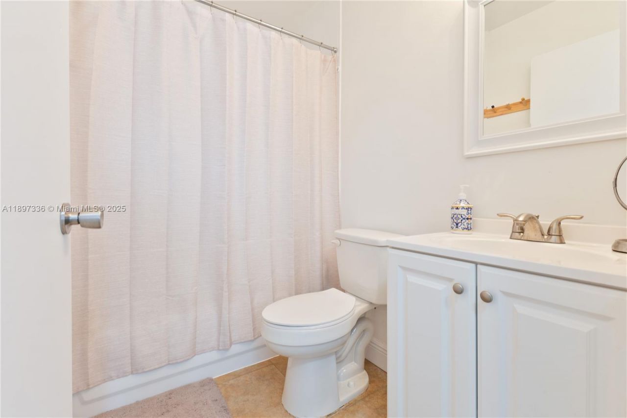 13809 SW 161st Ter, Miami, FL 33177 Photo