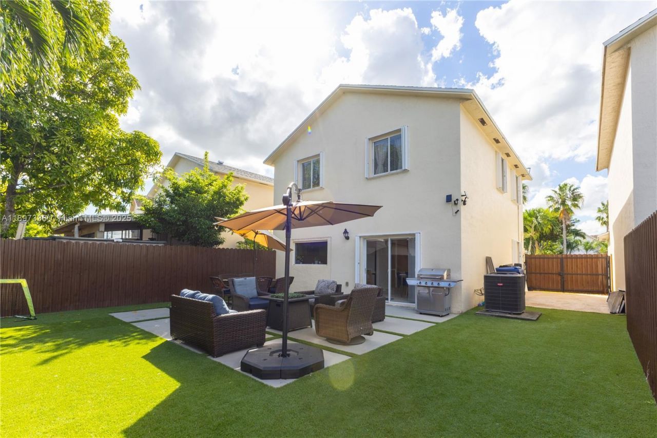 13809 SW 161st Ter, Miami, FL 33177 Photo