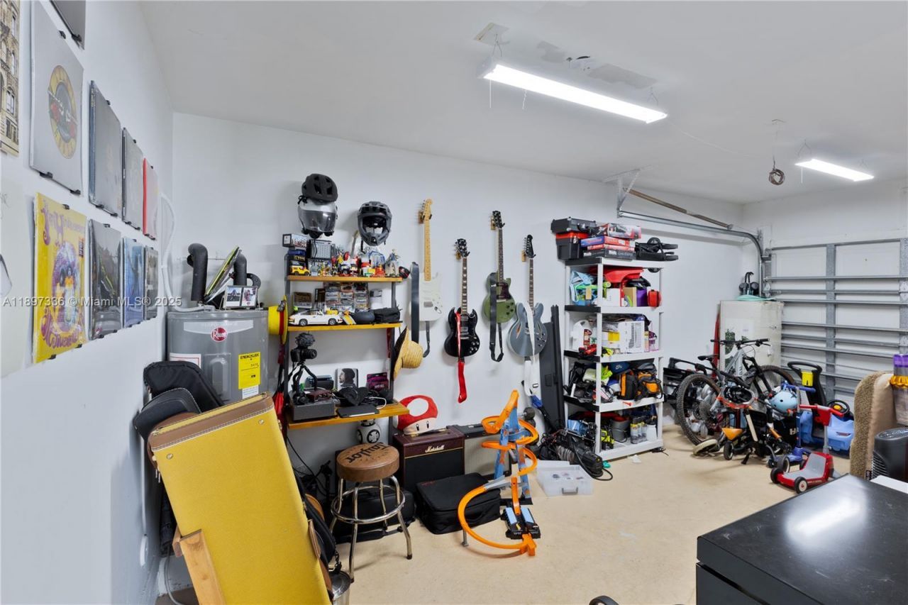 13809 SW 161st Ter, Miami, FL 33177 Photo