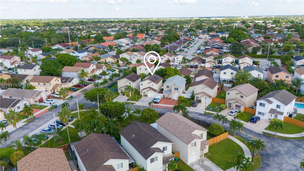 13809 SW 161st Ter, Miami, FL 33177 Photo