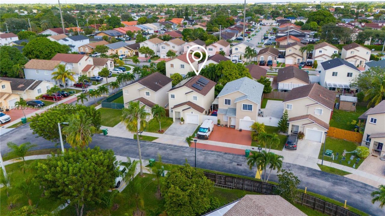 13809 SW 161st Ter, Miami, FL 33177 Photo