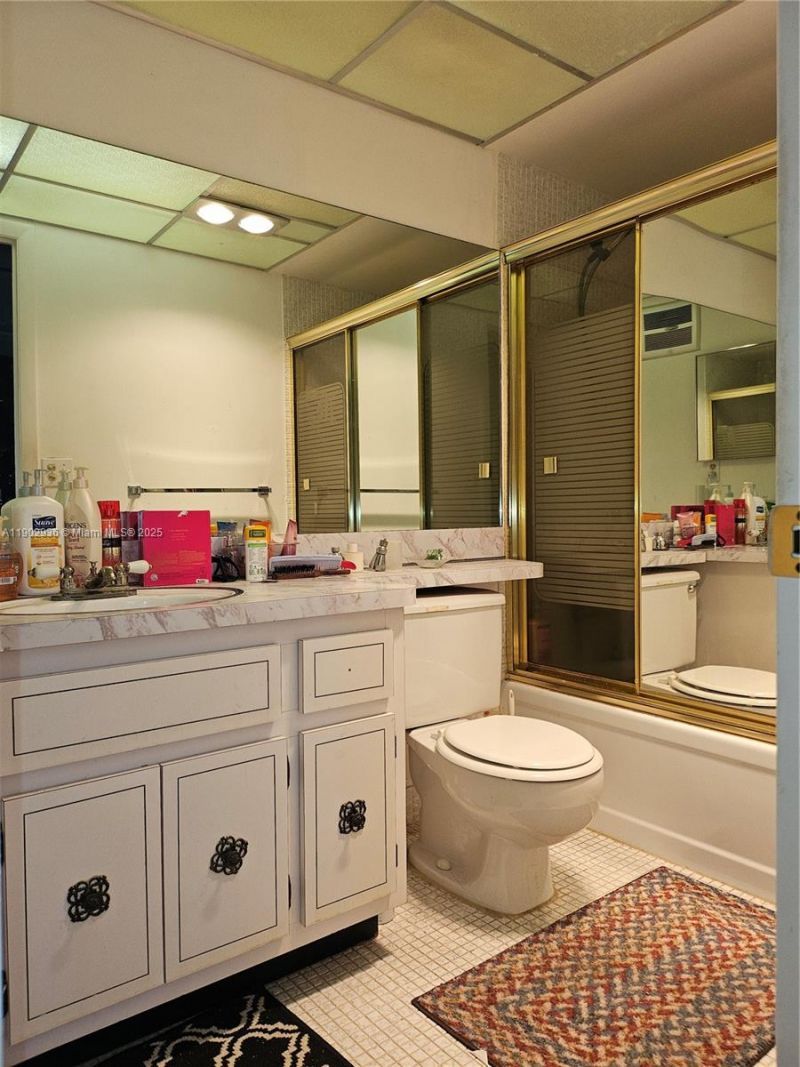 5121 W Oakland Park Blvd, Unit 211, Lauderdale Lakes, FL 33313 Photo