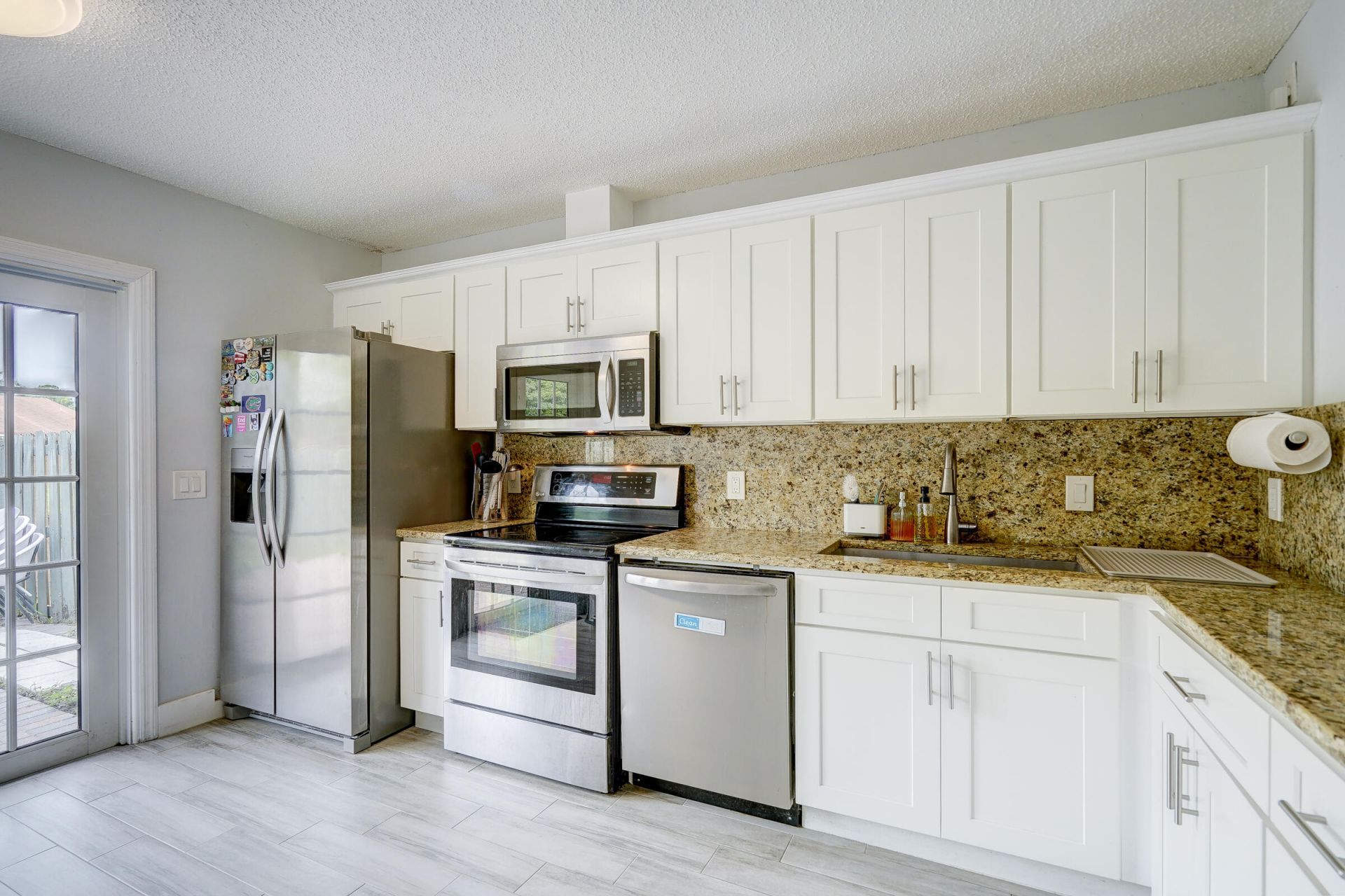 4851 Orleans Court, Unit D, West Palm Beach, FL 33415 Photo