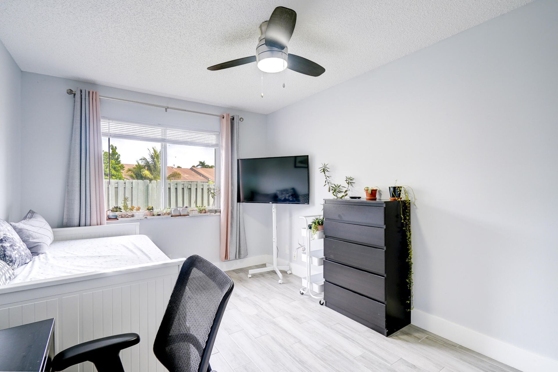 4851 Orleans Court, Unit D, West Palm Beach, FL 33415 Photo