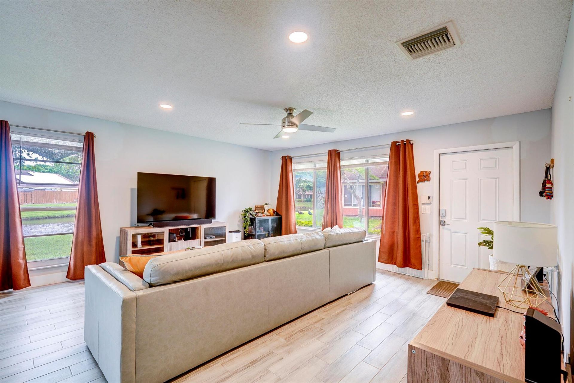 4851 Orleans Court, Unit D, West Palm Beach, FL 33415 Photo