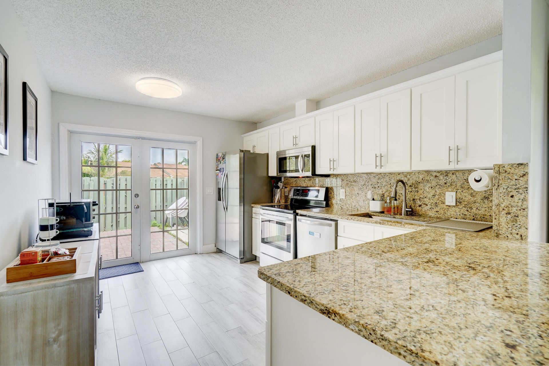 4851 Orleans Court, Unit D, West Palm Beach, FL 33415 Photo