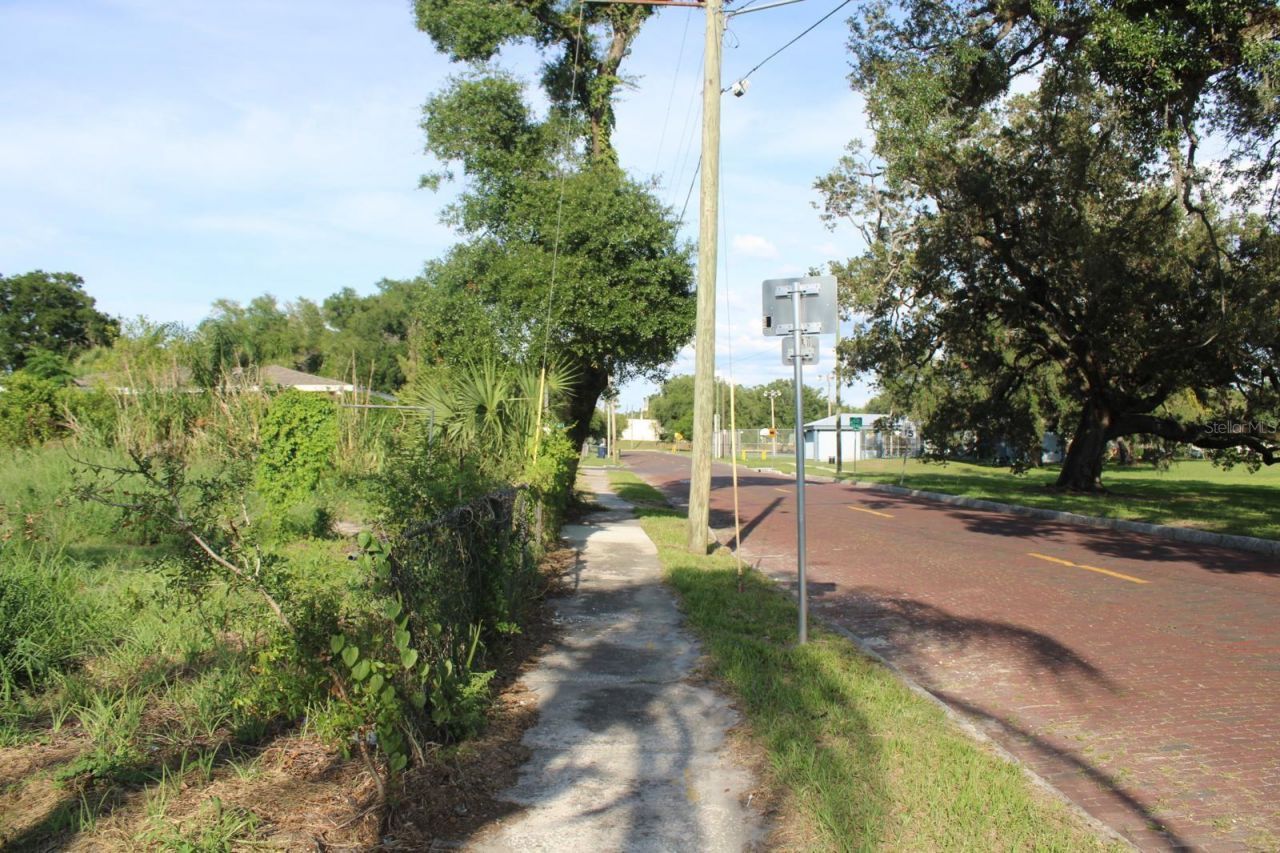414 E Emily Street, Tampa, FL 33603 Photo