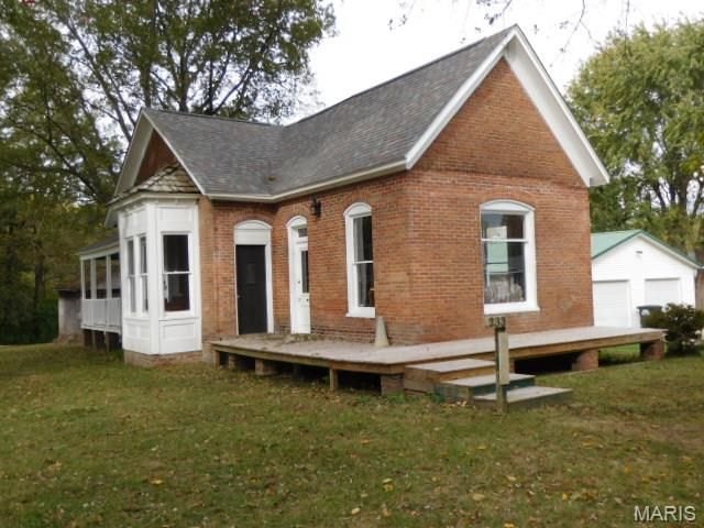 233 S Eagan Street, Kinmundy, IL 62854 Main Photo