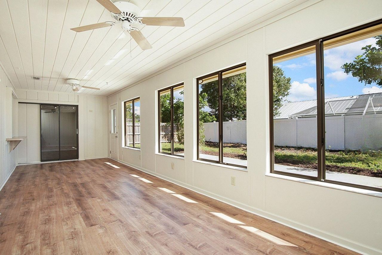 560 W Forest Trail, Vero Beach, FL 32962 Photo