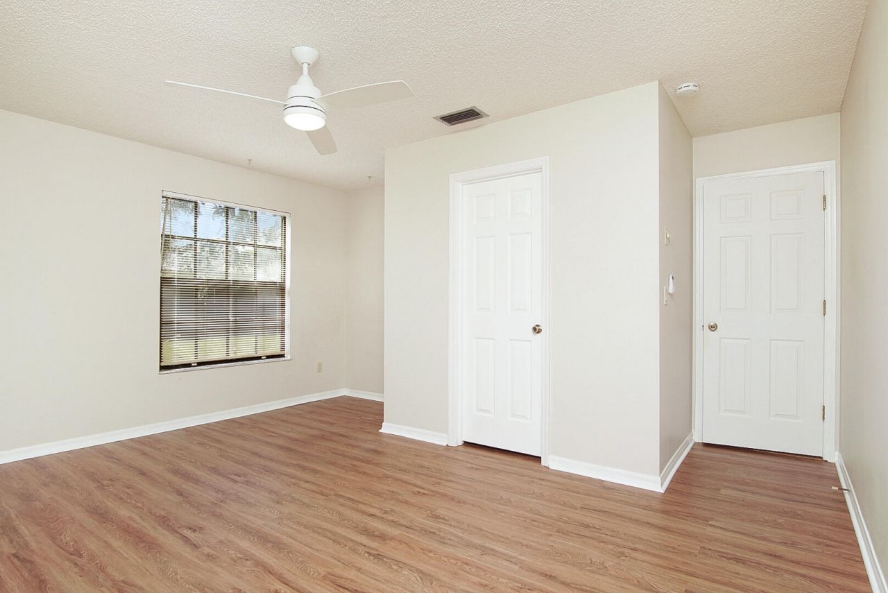 560 W Forest Trail, Vero Beach, FL 32962 Photo