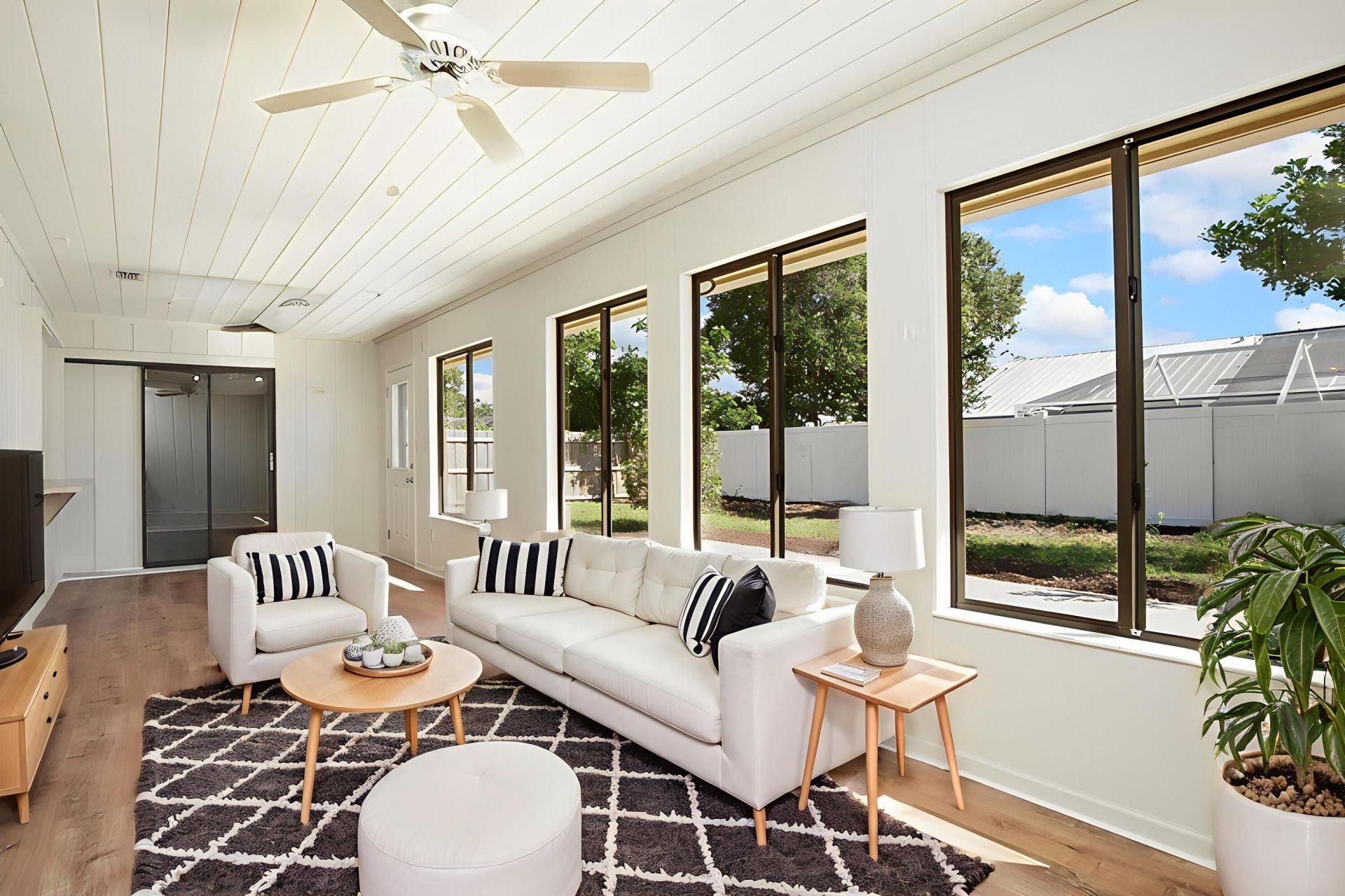 560 W Forest Trail, Vero Beach, FL 32962 Photo