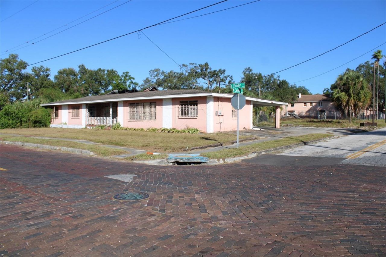 418 E Emily Street, Tampa, FL 33603 Photo