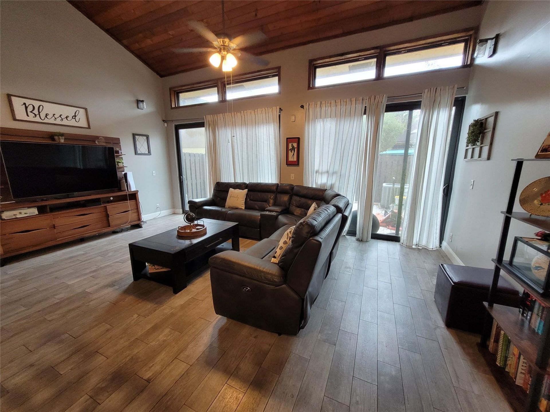 1146 N University Drive, Plantation, FL 33322 Photo