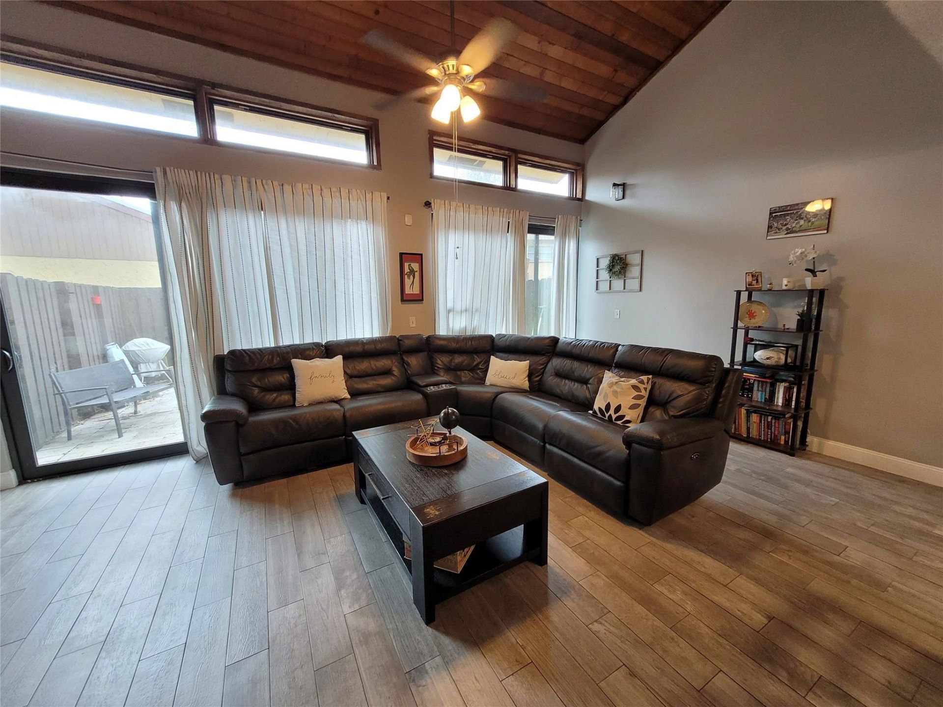 1146 N University Drive, Plantation, FL 33322 Photo