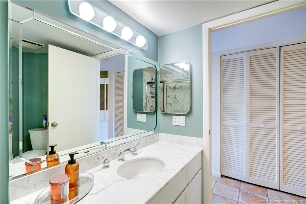 233 NE Edgewater Drive, Unit 201, Stuart, FL 34996 Photo