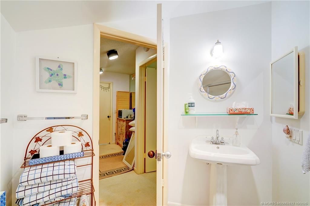 233 NE Edgewater Drive, Unit 201, Stuart, FL 34996 Photo